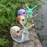 2307BA Halloween Skull Snail Skull Sculpture Gothic Garden Pool Courtyard Home Decoration Resin Crafts Home Decor  Desk Decoration