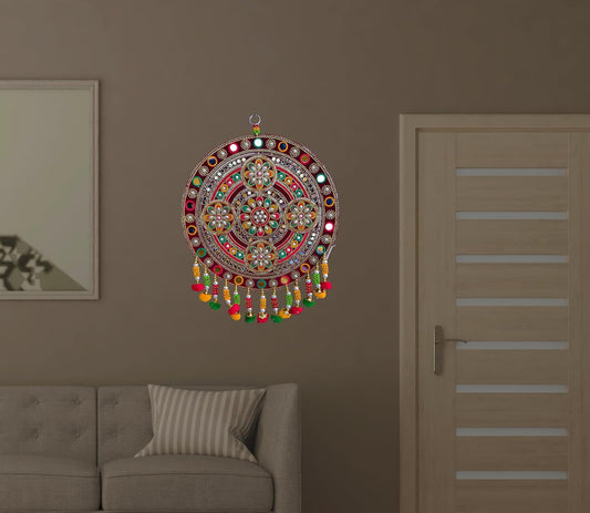 ROUND FLORAL DESIGN WALL