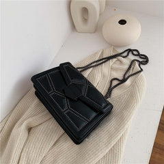 Fashionable and Minimalist Crossbody Bag