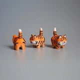 1009TA Wood Carving Little Tiger Cute Home Decoration Zodiac Animals Wish For Wealth Good Luck Cartoon Wooden Sculpture Desk Ornaments