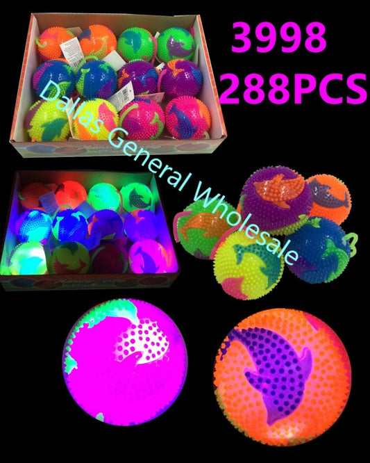 Bulk Buy Flashing Light Up Squeezable Yoyo Dolphin Balls