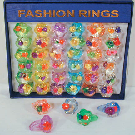 FLOWER FILLED LUCITE RINGS (So