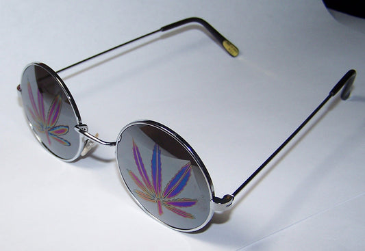 Buy POT LEAF MIRROR REFLECTION SUNGLASSES (Sold by the dozen)Bulk Price